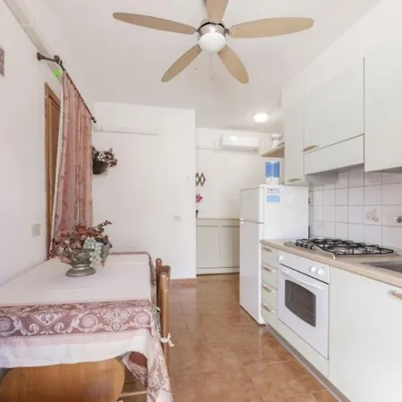 La Margherita - Goelba Apartment